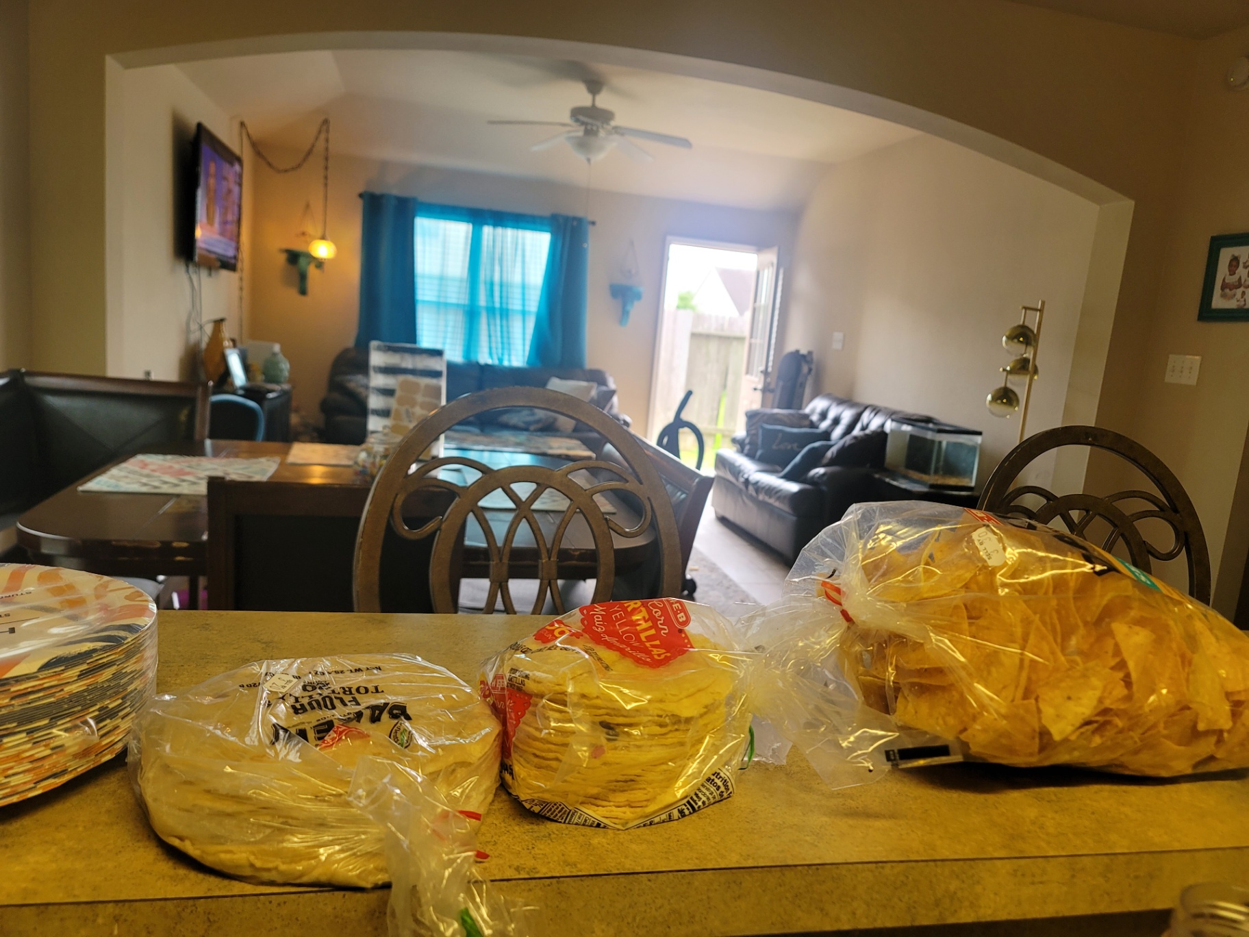 Tortillas & Chips